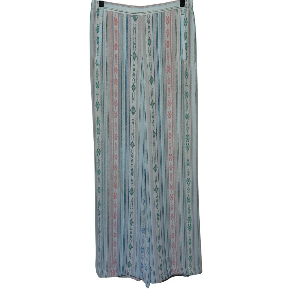 BCBGMaxAzria evokes relaxed
